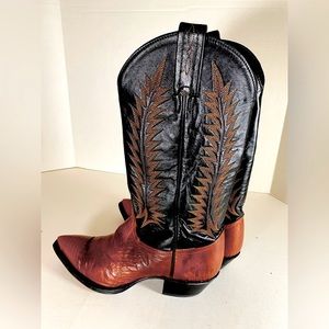 TONY LAMA Cowgirl boots women’s size 7.